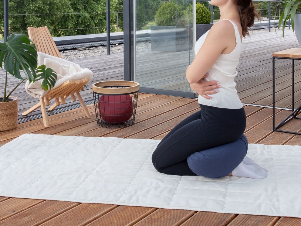 Forme de demi-lune ergonomique pour le confort de votre posture assise de méditation