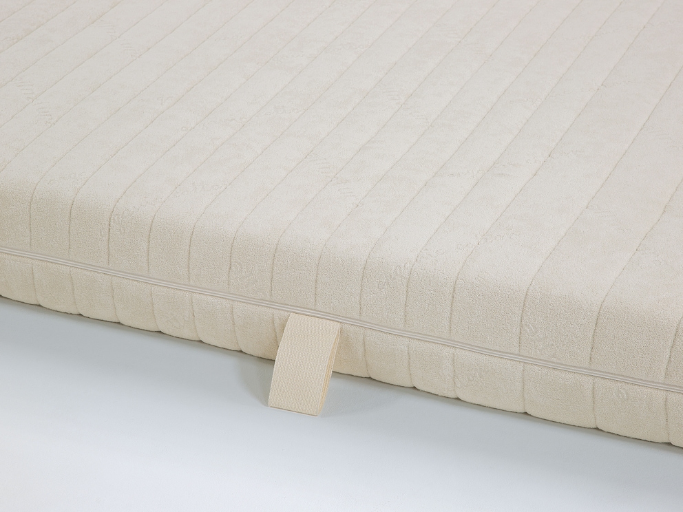 4 boucles de retournement facilitent la rotation et le retournement du matelas