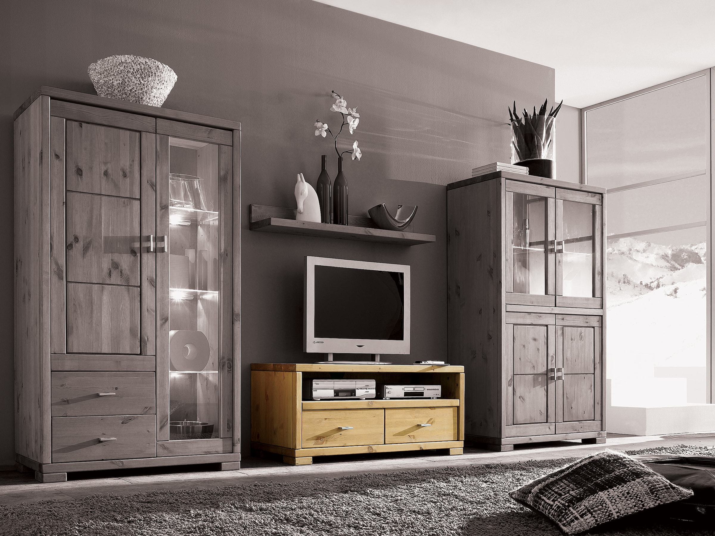 Lowboard "Mascella" | Kiefer gelaugt/geölt | Manufakturqualität