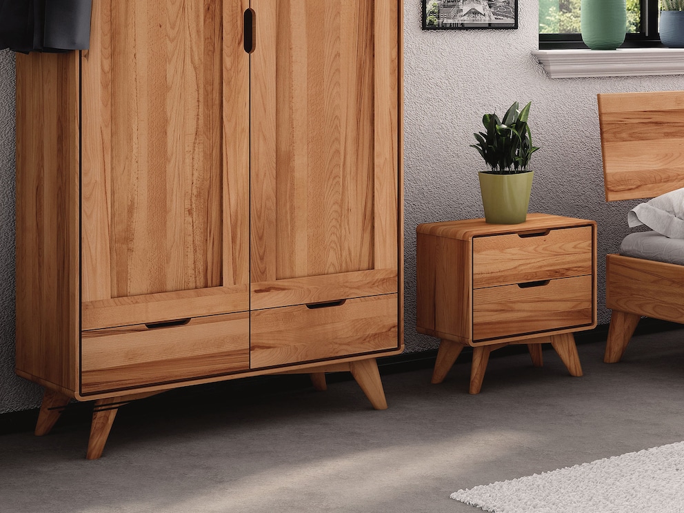 Schuine, kegelvormige poten benadrukken het Scandinavische design