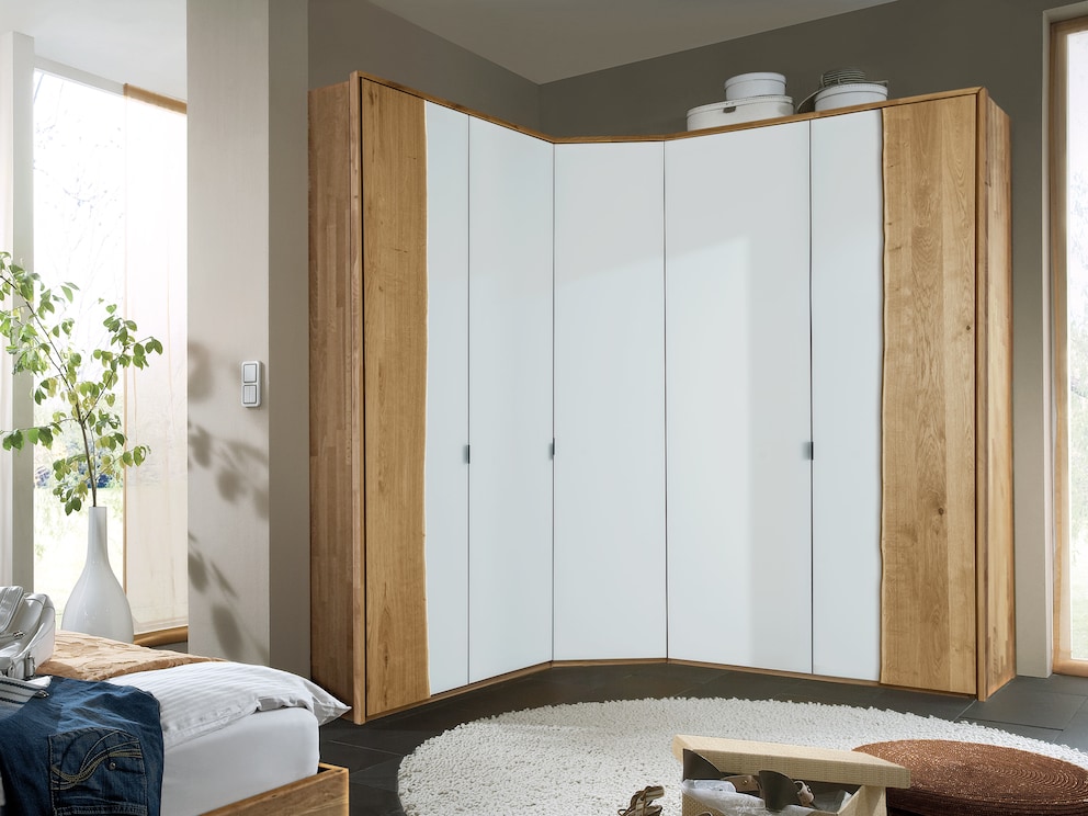 Armoire « Avola » en tant qu'armoire d'angle pratique pour une utilisation optimale de l'espace