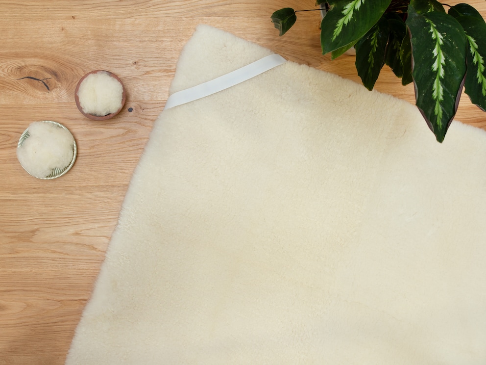 Met praktische elastieken op de hoeken om makkelijk aan de matras te bevestigen