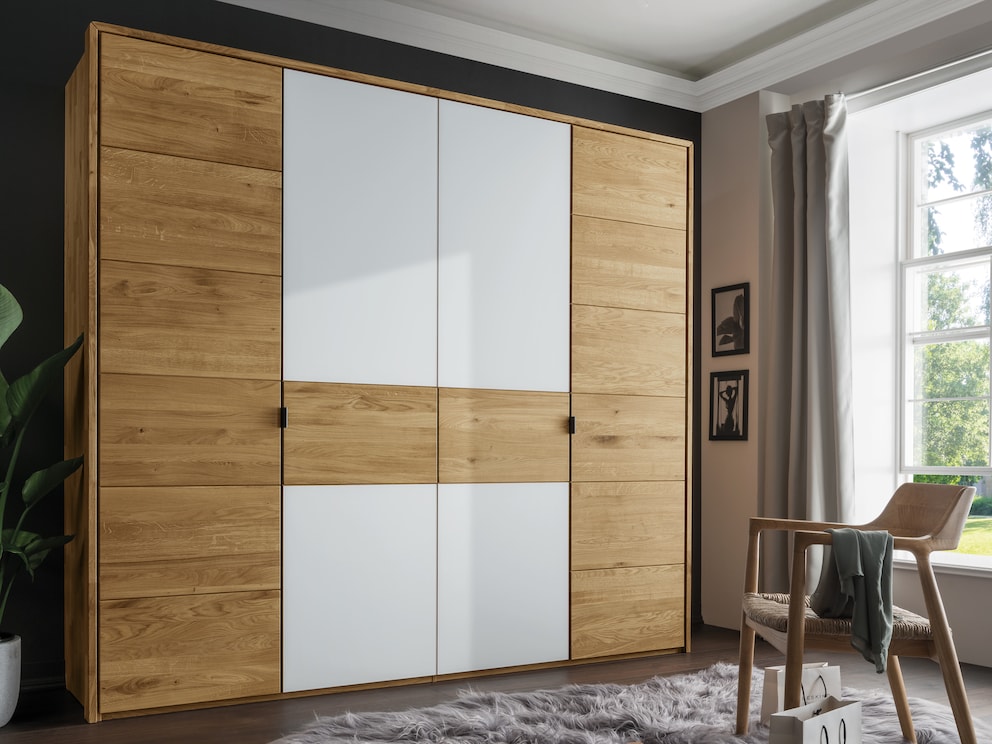 Vraiment une belle vue : Armoire « Bellavista » à 4 portes en chêne sauvage avec passe-partout en option