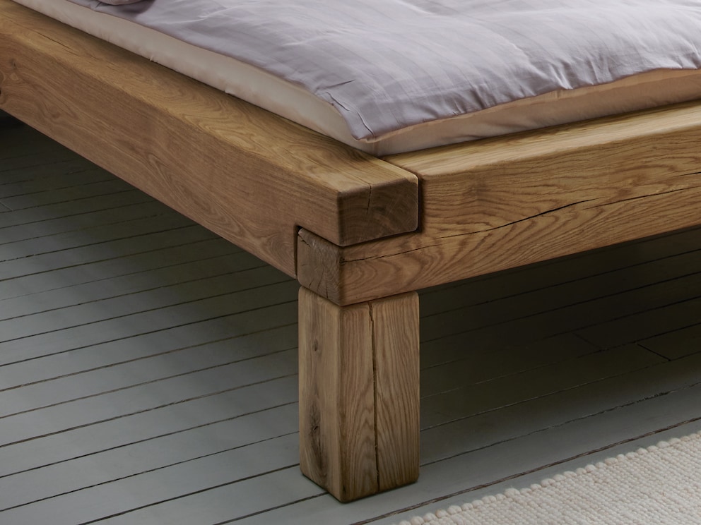 Rustiek ontwerp in massief wild eikenhout zorgt voor rustieke gezelligheid