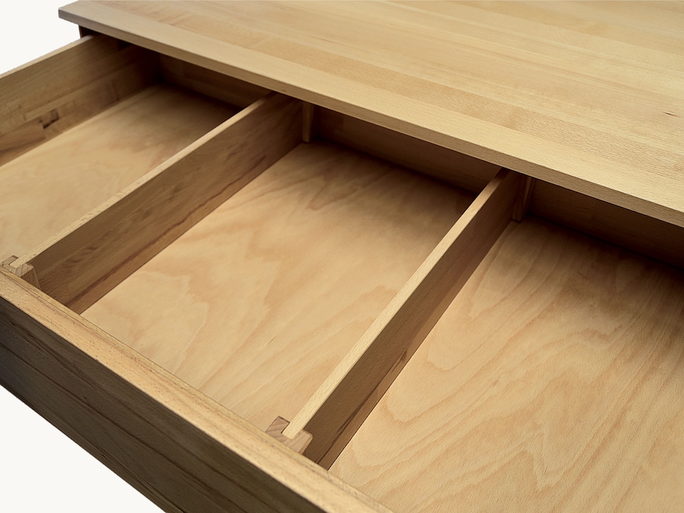 La répartition pratique des tiroirs fait du rangement un jeu d'enfant