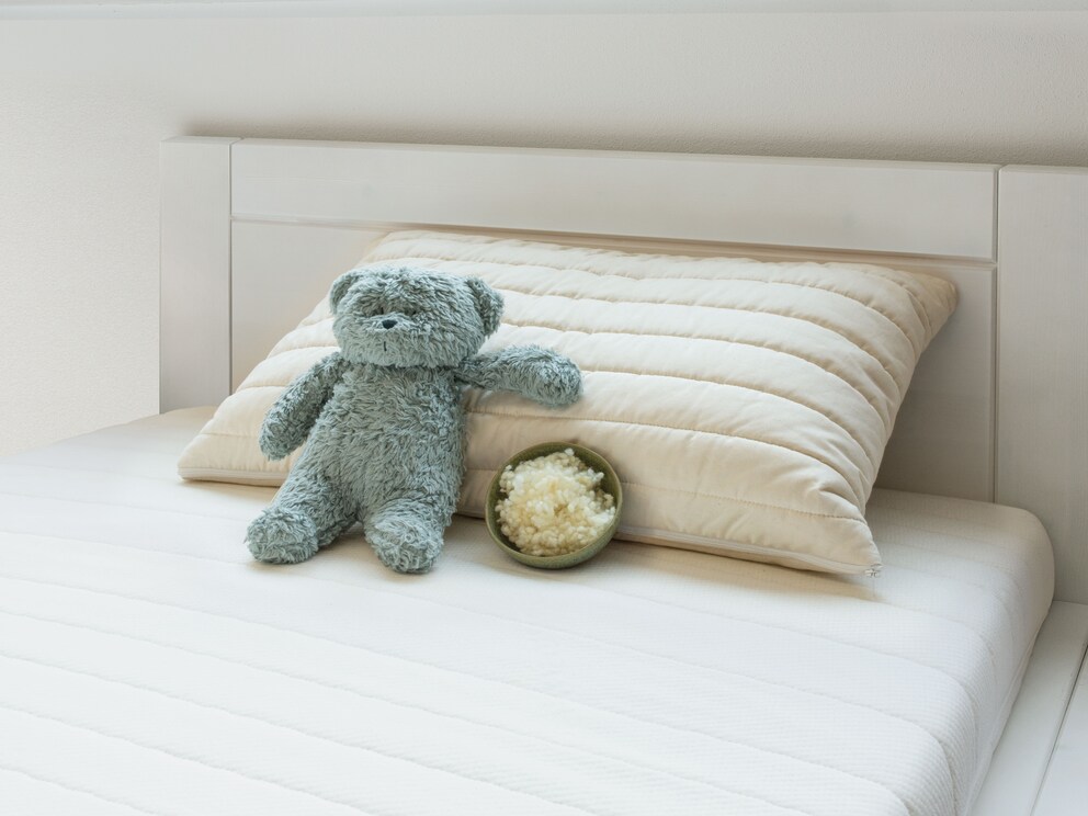 Oreiller pour enfants câlin avec boulettes volumineuses de laine vierge issue d’élevages biologiques