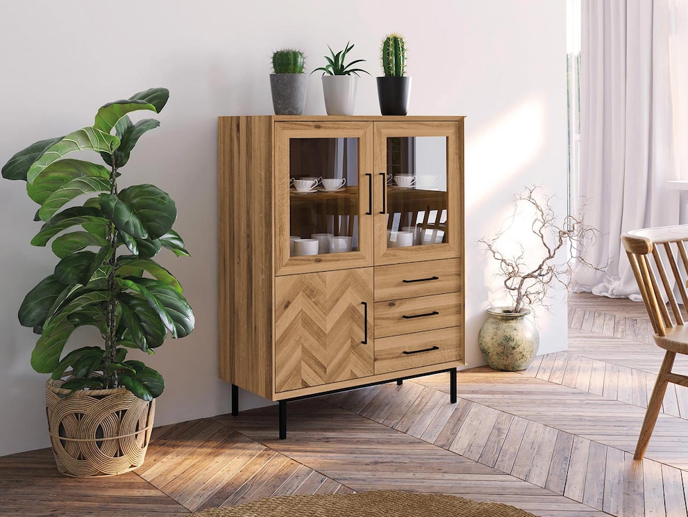 In variant 03 - hier in wild eiken - is de houten deur bewerkt in visgraatmotief