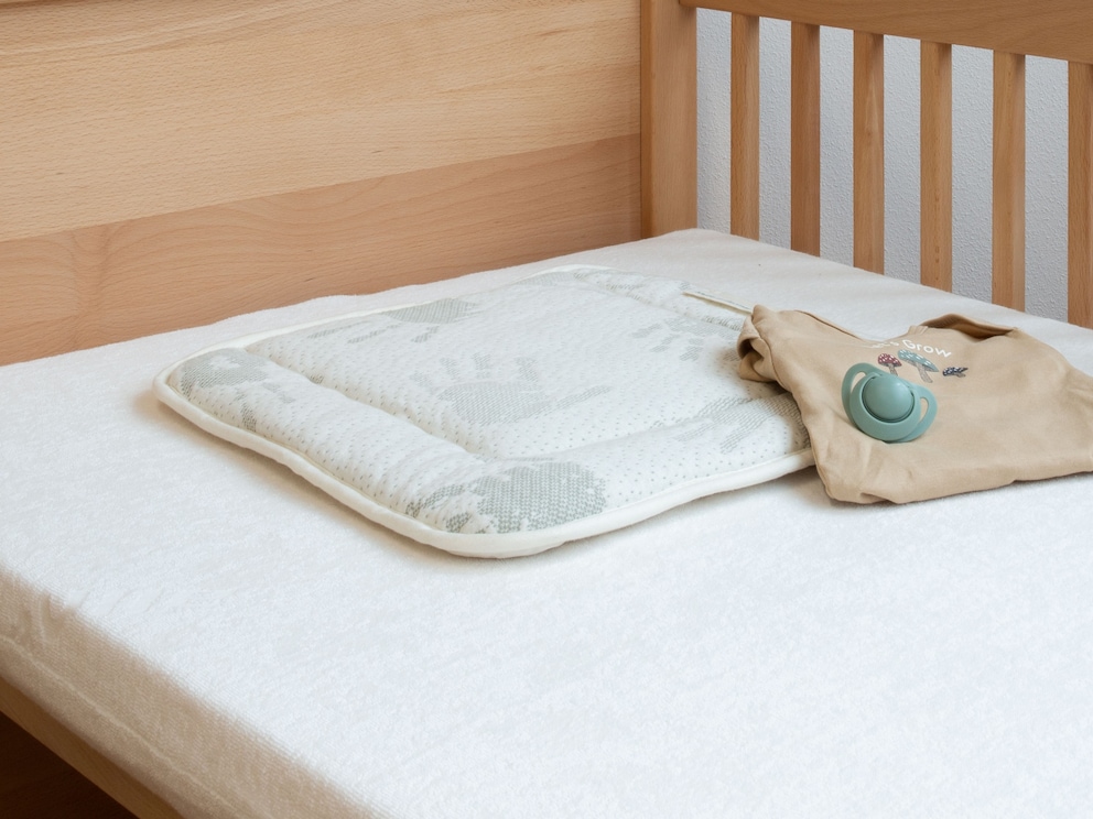 Coussin souple, doux et câlin - ici avec un motif de mains