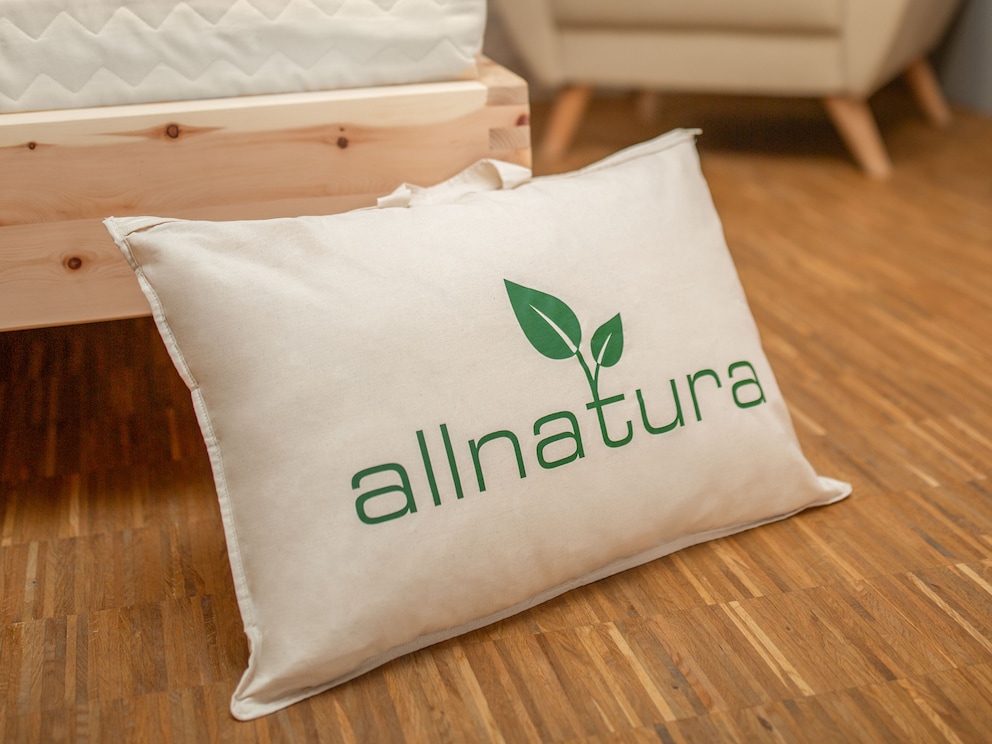 De bewaarzak beschermt je beddengoed, hier met ritssluiting