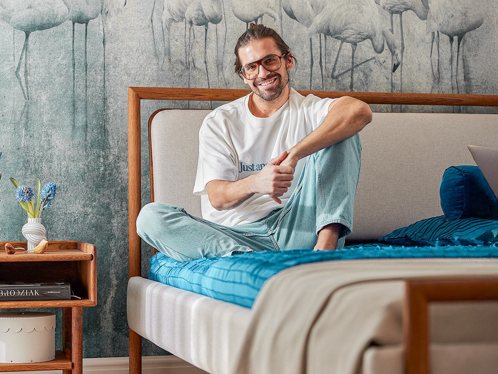 Ontspannen, gezellig, echt – in het gestoffeerde bed Serea begint de dag met een glimlach