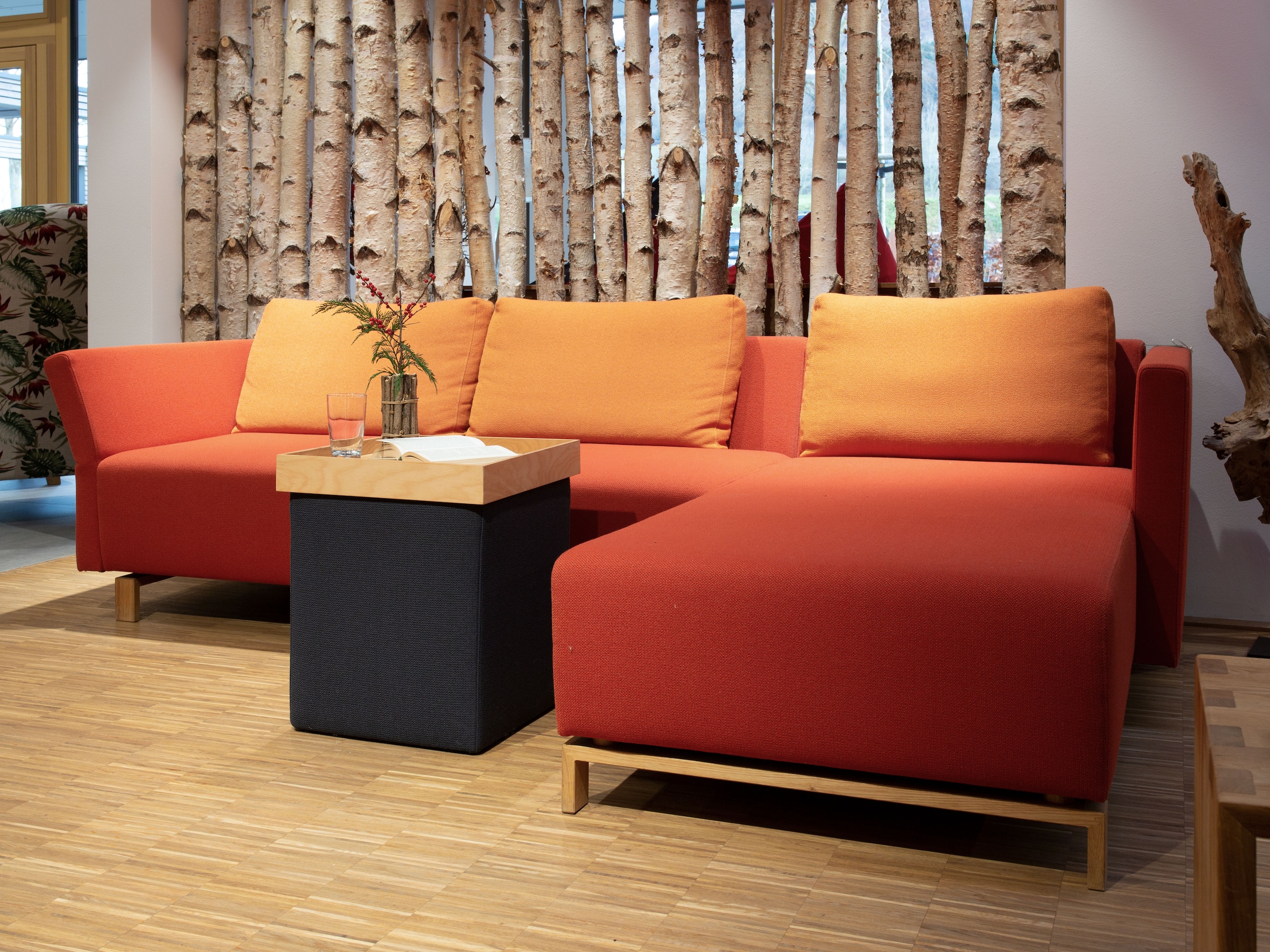 Hocker "Juan" | Credo - black | 42 cm | Manufakturqualität