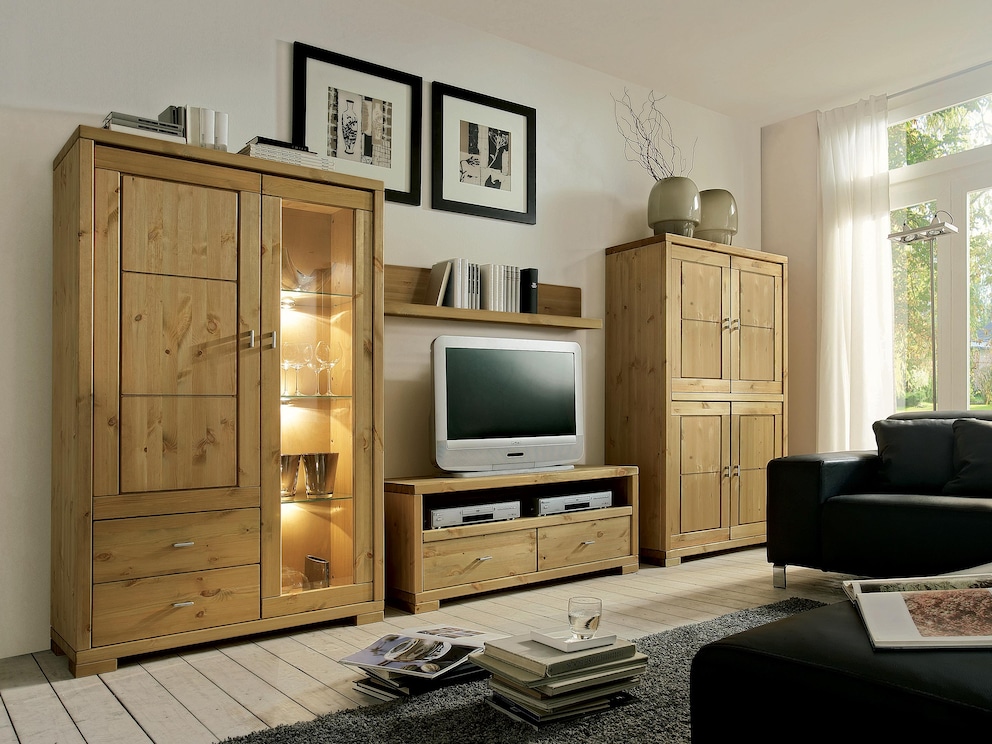 Links Mascella highboard variant 03, rechts variant 02 in massief grenen