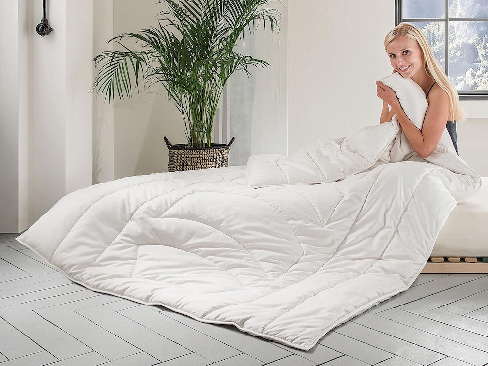 Ausgleichende Winterbettdecke aus edler Seide - ideal für alle, denen schnell zu warm ist
