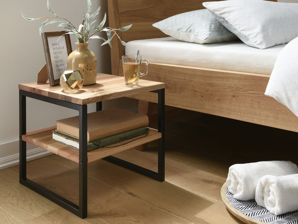 Praktisch bijzettafeltje, ook geschikt als nachtkastje